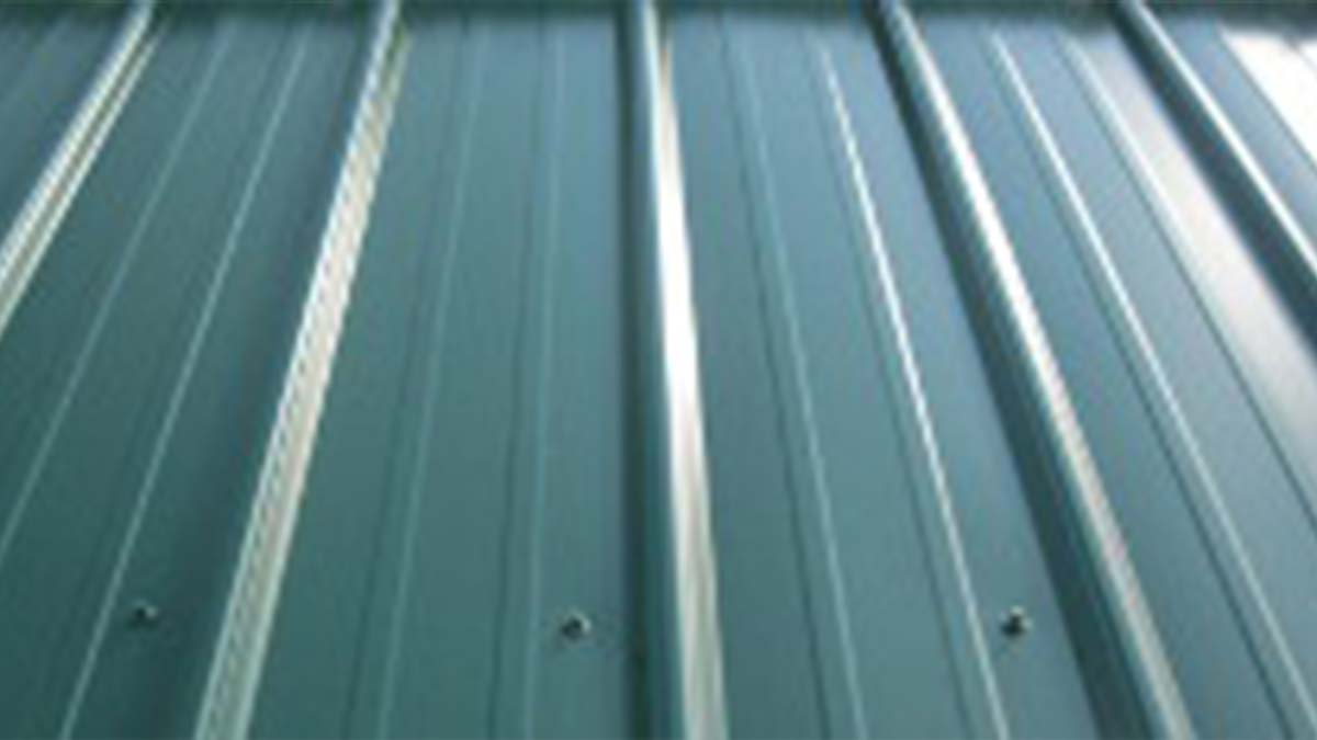 Choosing the Right Metal Roofing Panels for Your Project